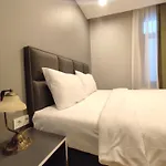 Pera Aparthotel