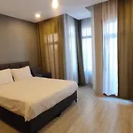 Apart Otel Pera 4*