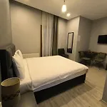 Pera