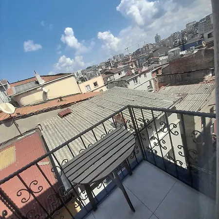 Pera شقة فندقية *