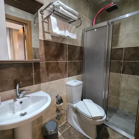 Apartahotel Pera 4*