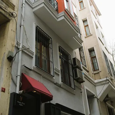 Pera Aparthotel